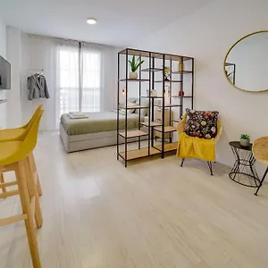 https://exquisito-estudio-en-el-centro-de-mlaga.es-andalucia.com
